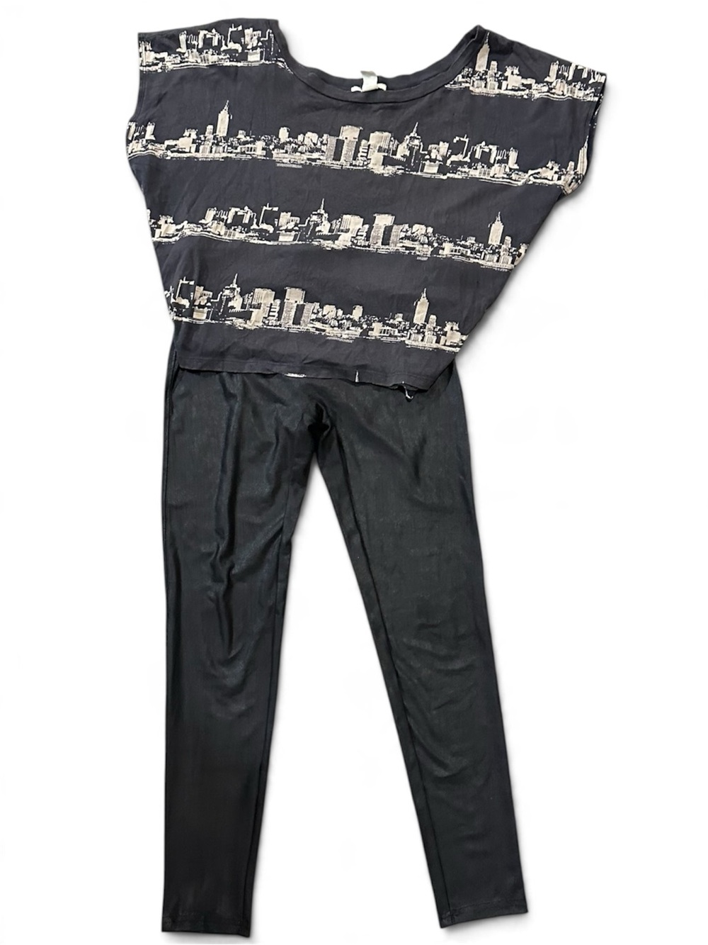 Medium Black Leggings with Medium Crop Top